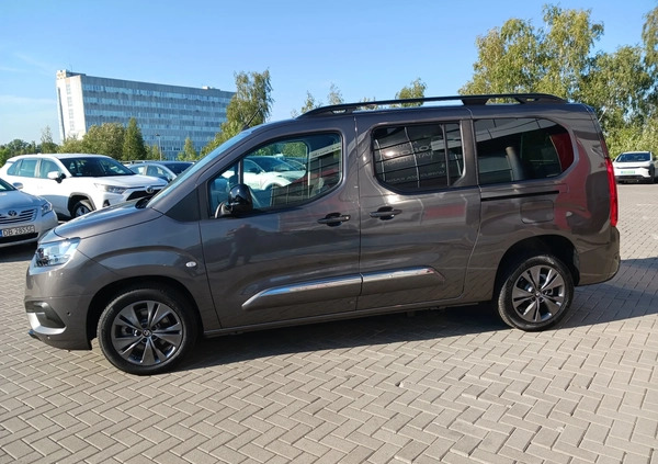 Toyota Proace City Verso cena 229900 przebieg: 1, rok produkcji 2023 z Wałbrzych małe 172